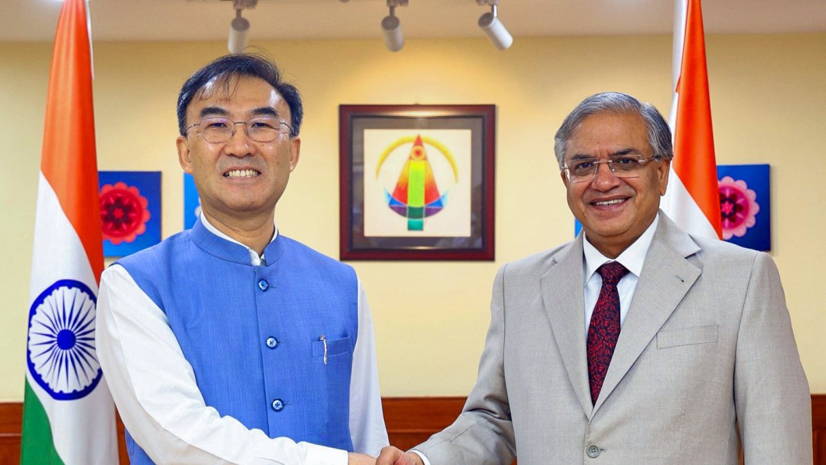 CEC Gyanesh Kumar meets South Korean envoy in New Delhi