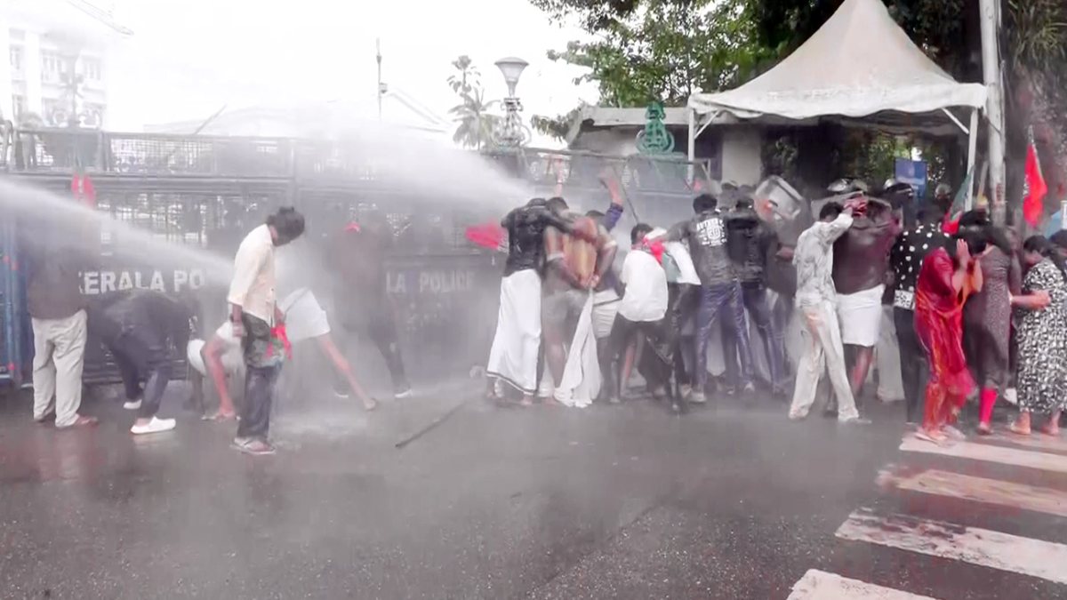 Police water cannon BJYM protest in Thiruvananthapuram