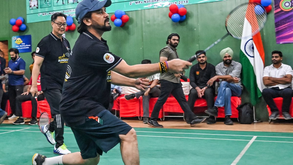 MPs kick off badminton tournament in New Delhi