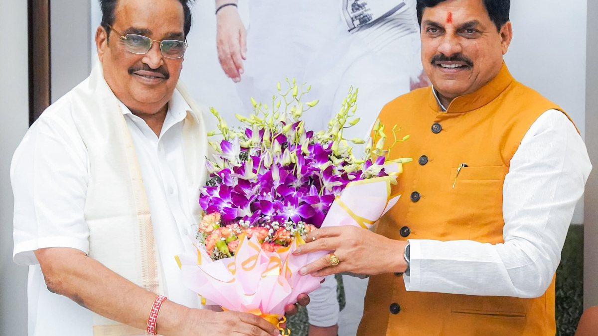MP CM Mohan Yadav meets Jal Shakti Minister CR Patil in Delhi