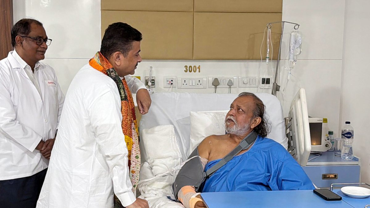 West Bengal CM Adhikari visits hospital to check on Mithun Chakraborty