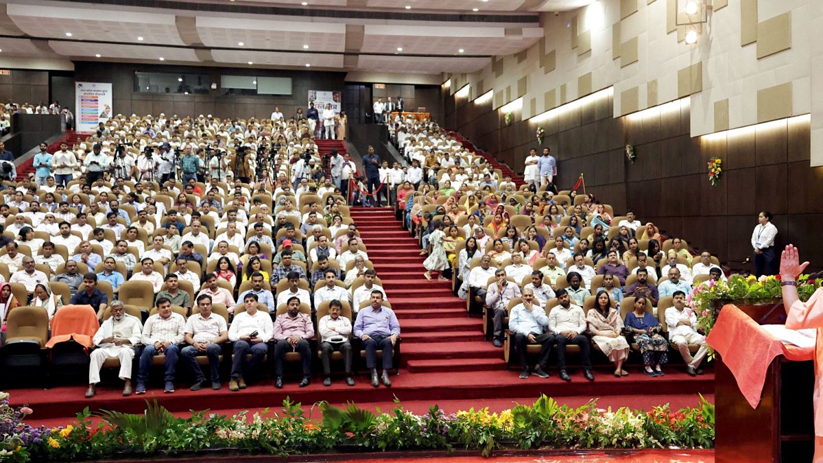 Yogi Adityanath addresses National Handloom Day in Lucknow