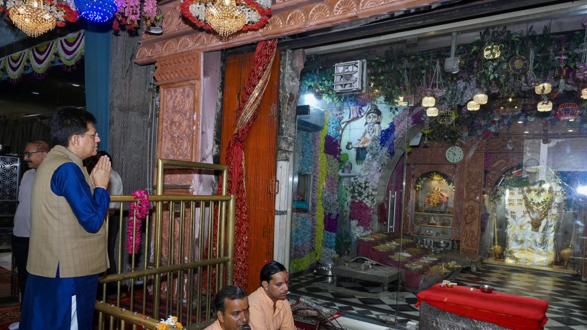 Piyush Goyal offers prayers at Mehandipur Balaji Dham in Rajasthan