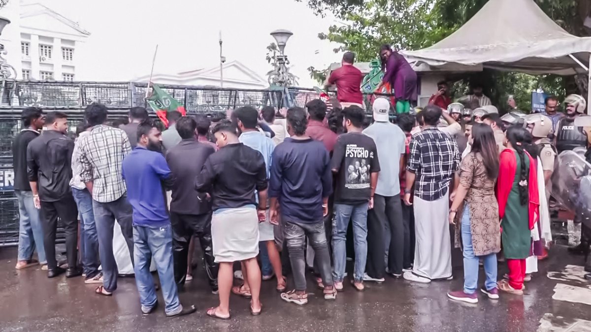 BJYM protests PSC appointment irregularities in Thiruvananthapuram