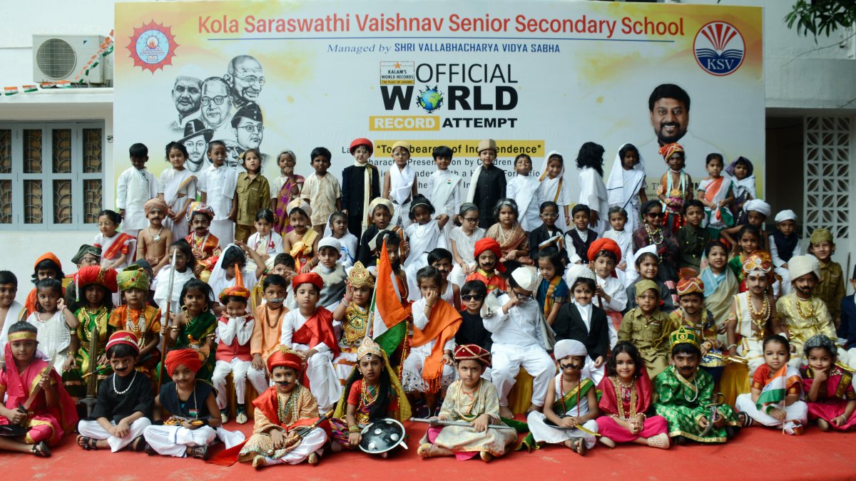 Chennai students dress as freedom fighters for 80th Independence Day