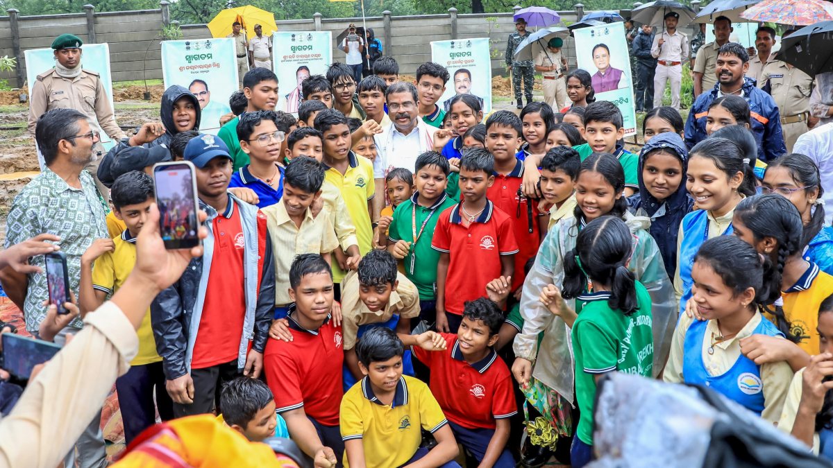 BJP MP joins students in tree plantation drive in Odisha