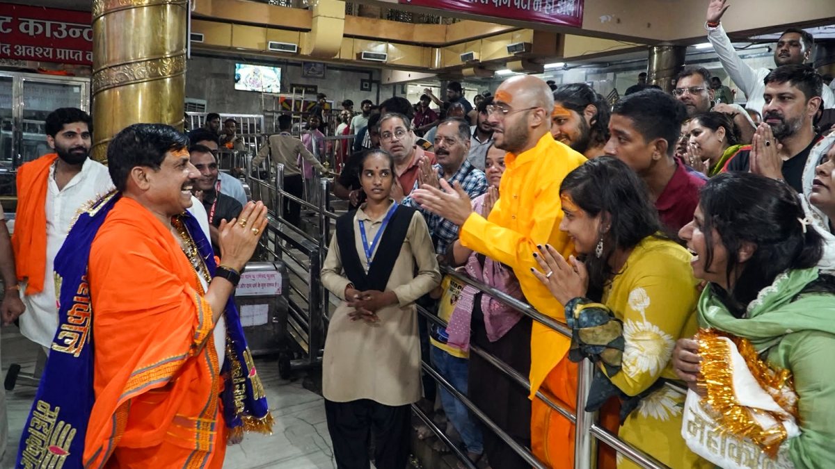 MP CM Mohan Yadav offers prayers at Mahakaleshwar Temple in Ujjain