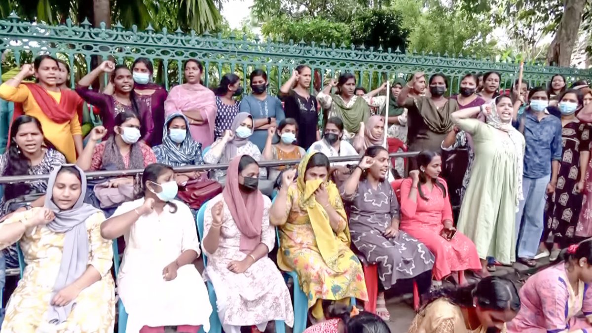 Kerala teachers protest PSC appointment irregularities