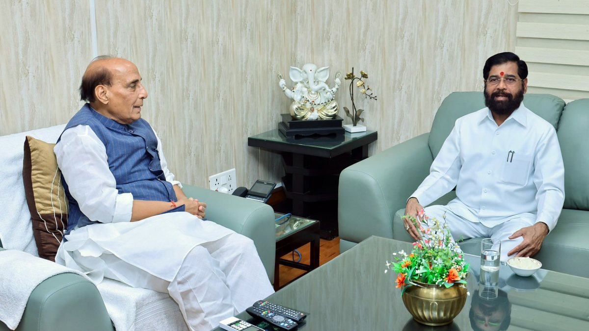 Rajnath Singh meets Eknath Shinde in New Delhi