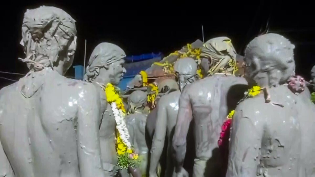 Mud-covered devotees mark Aadi Pongal ritual in Tamil Nadu