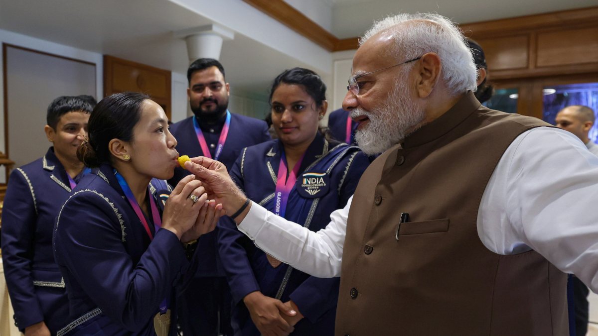 PM Modi offers sweets to CWG gold medallist Mirabai Chanu