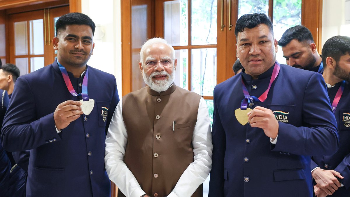 PM Modi meets Commonwealth Games 2026 medallists in Delhi