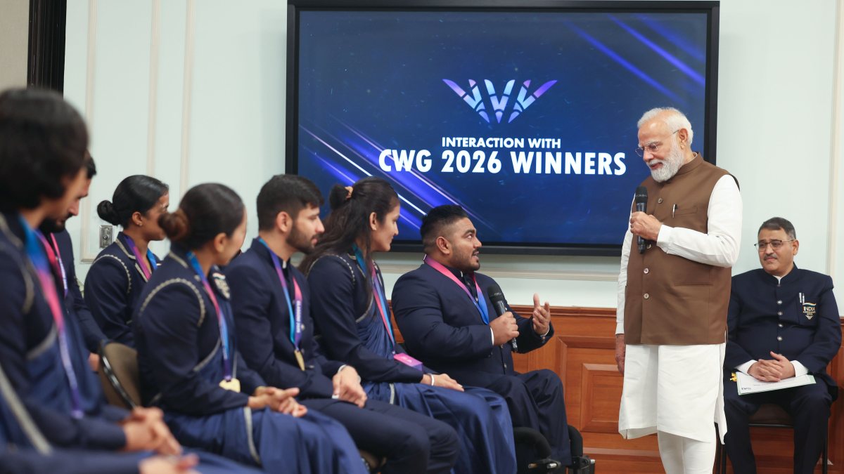 PM Modi meets Commonwealth Games medalist Jhandu Kumar