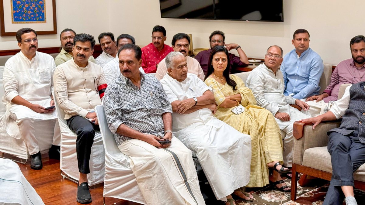 Opposition leaders meet Kharge, Rahul to coordinate strategy