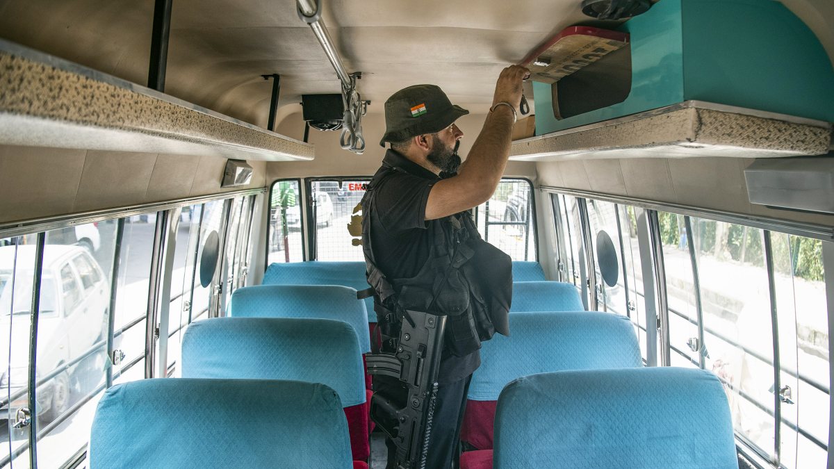 Security tightened in Srinagar ahead of Independence Day