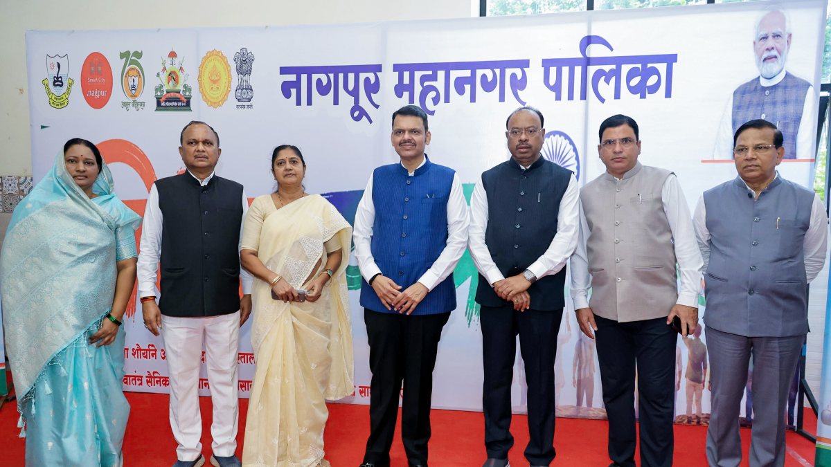Maharashtra CM Fadnavis inaugurates Tiranga exhibition in Nagpur