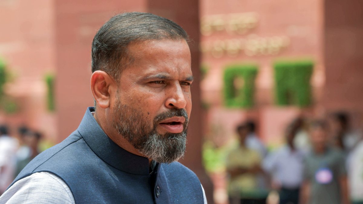 Yusuf Pathan arrives at Parliament for Monsoon Session