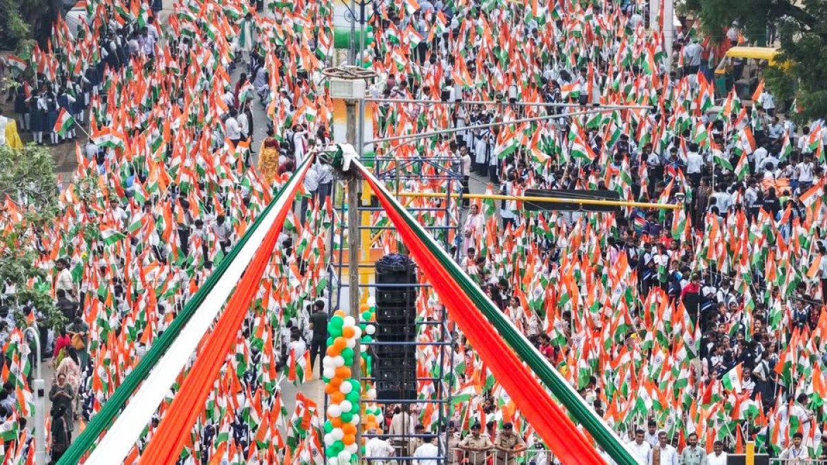 Gandhinagar hosts Tiranga Yatra for Har Ghar Tiranga campaign
