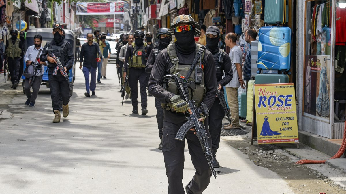 Security tightened in Srinagar ahead of Independence Day