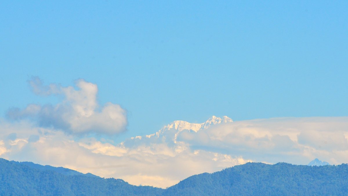 Stunning view of Mount Kanchenjunga from Siliguri