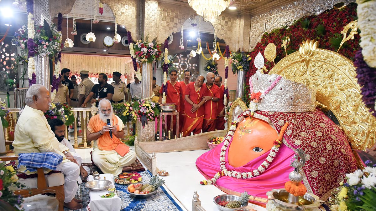 RSS chief inaugurates Garbhagriha at Nagpur's Ganesh Tekdi Temple