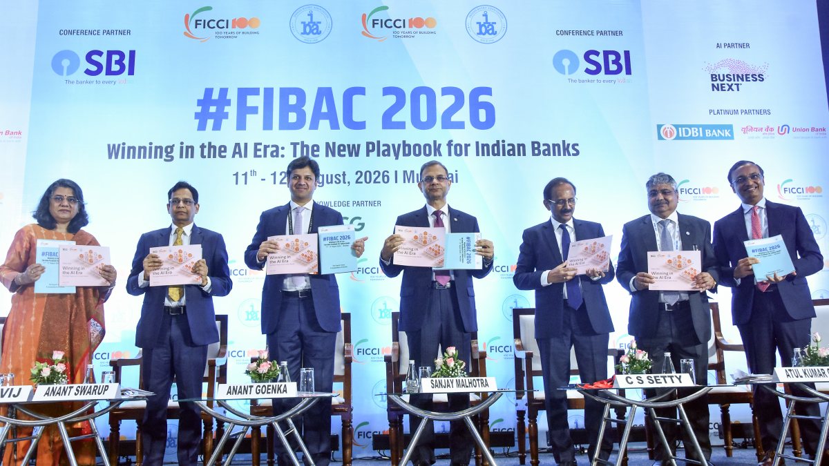 RBI Governor joins group photo at FIBAC 2026 in Mumbai
