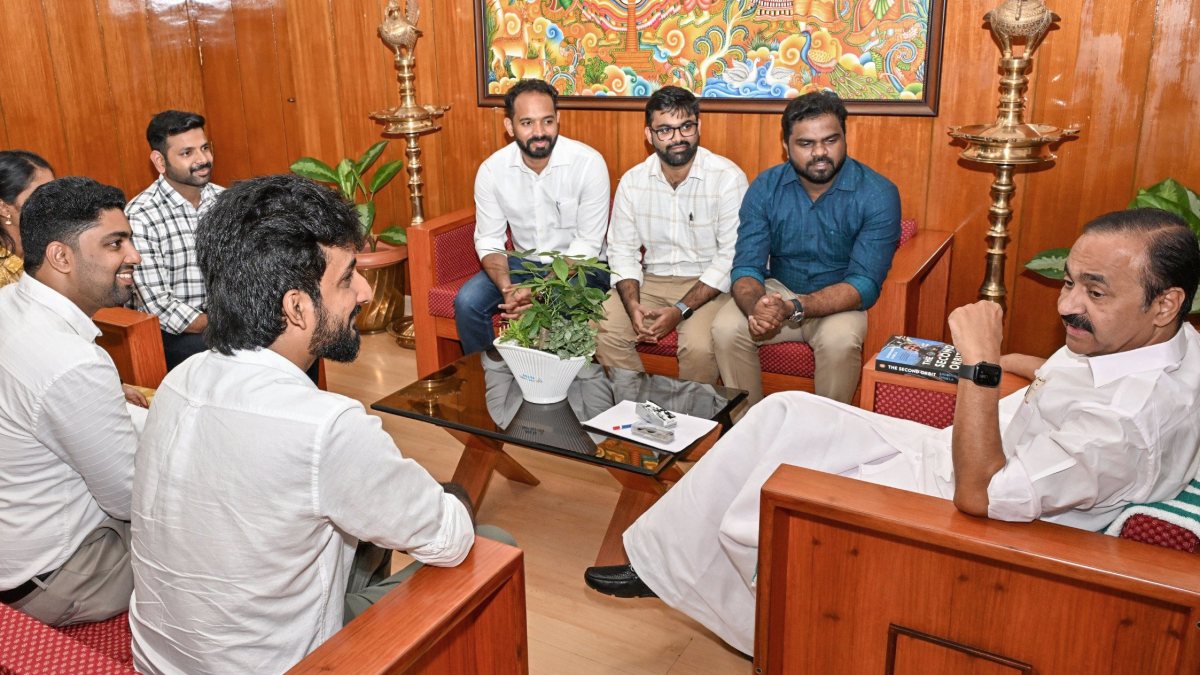Kerala CM felicitates Malayali engineers behind Skyroot's Vikram 1