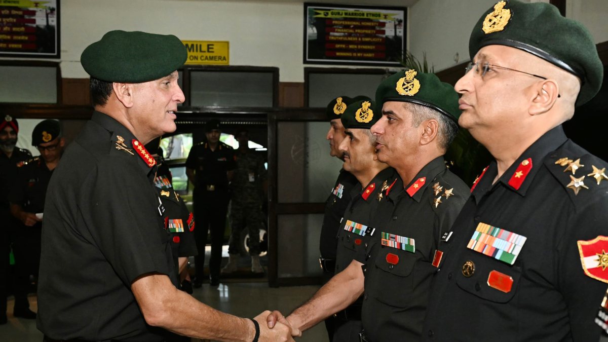 Army chief reviews Rising Star Corps readiness in Western Command