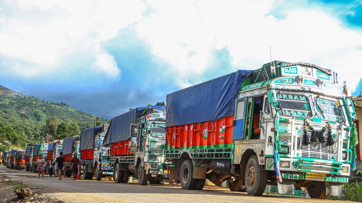 Trucks move towards Imphal after counter-blockade lifted in Manipur