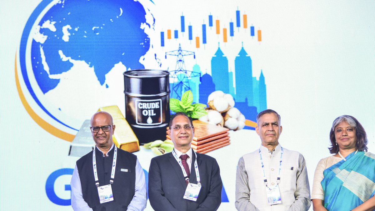 SEBI chief opens Global Commodity Conclave 2026 in Mumbai
