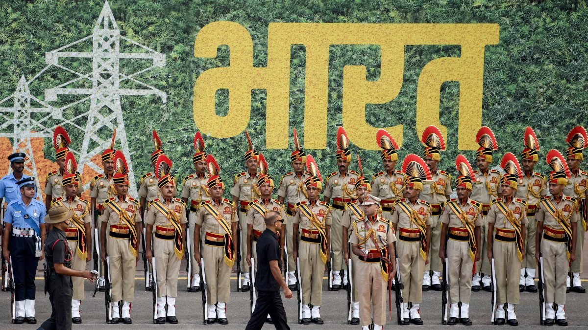 Delhi Police rehearse for 80th Independence Day at Red Fort