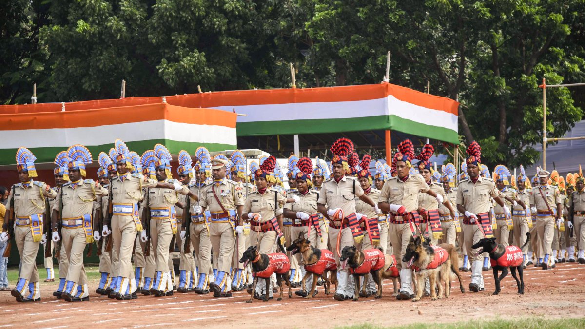 Police dog squad rehearses for Independence Day parade in Patna