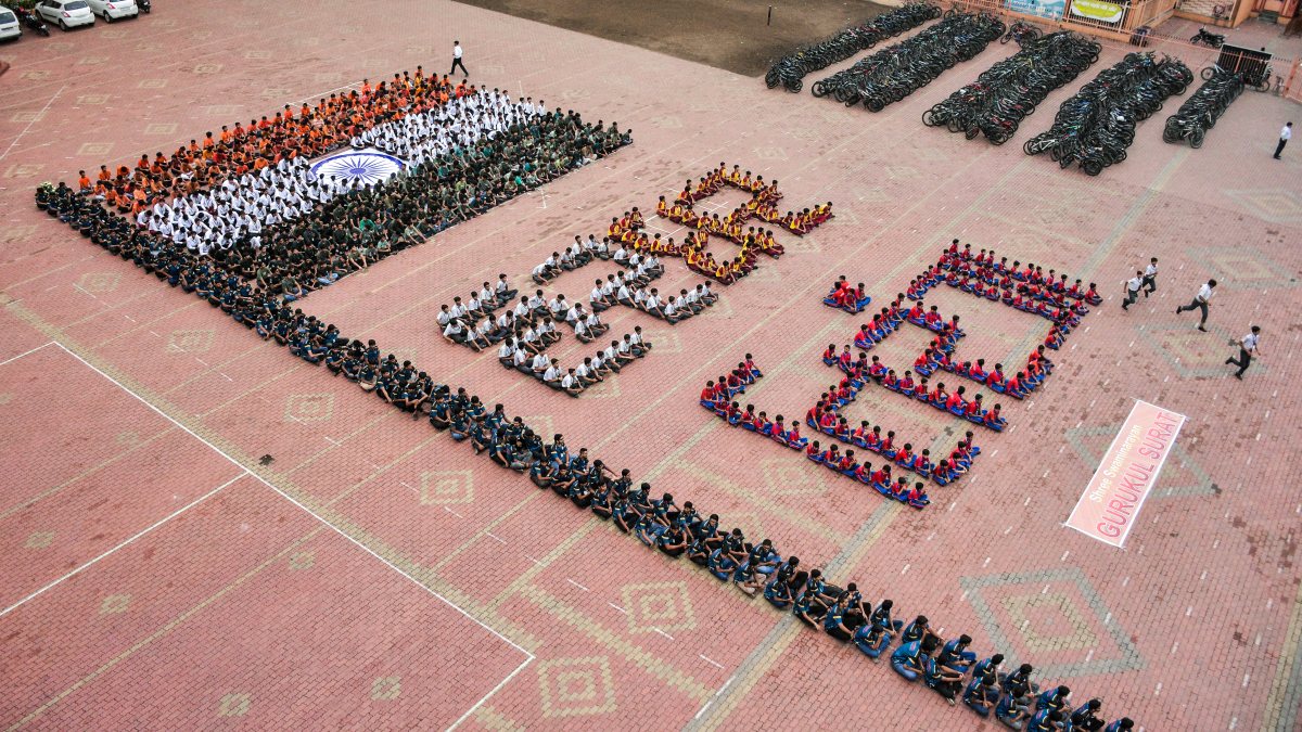 Students form Indian flag in Surat for Har Ghar Tiranga