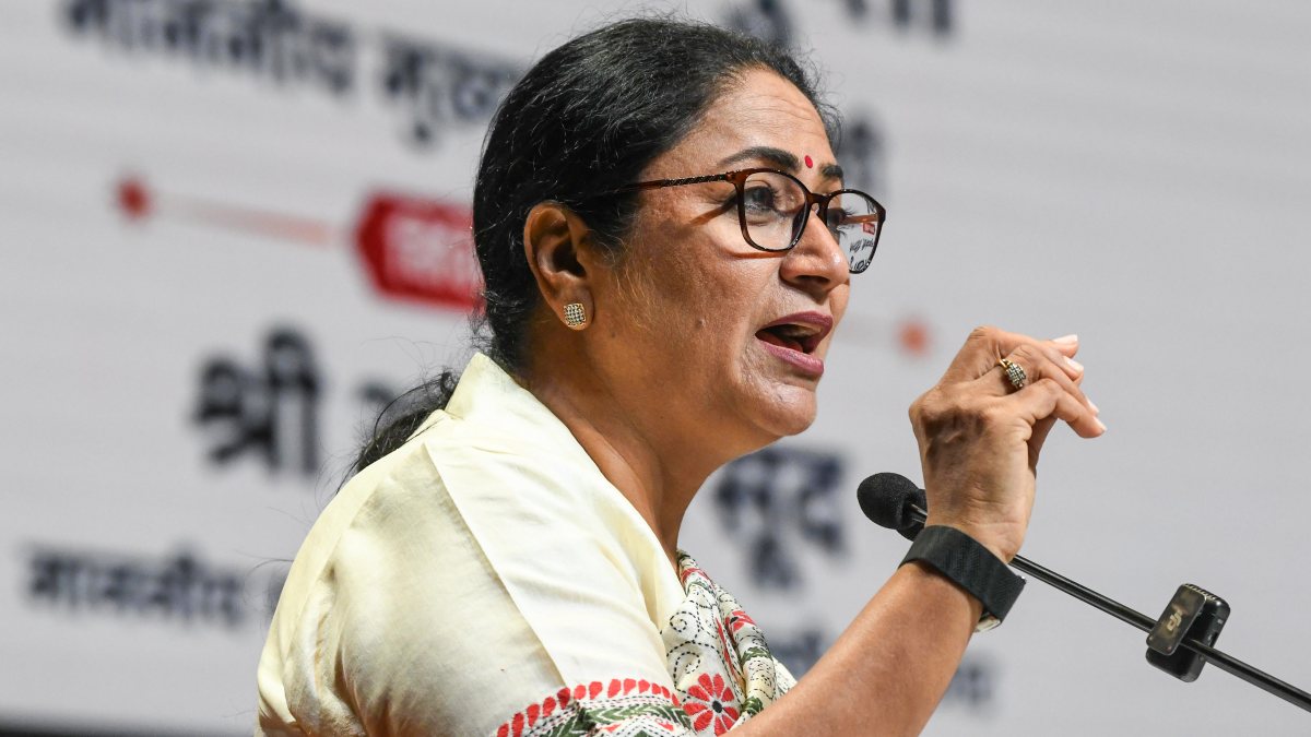 Delhi CM hands appointment letters to new government teachers