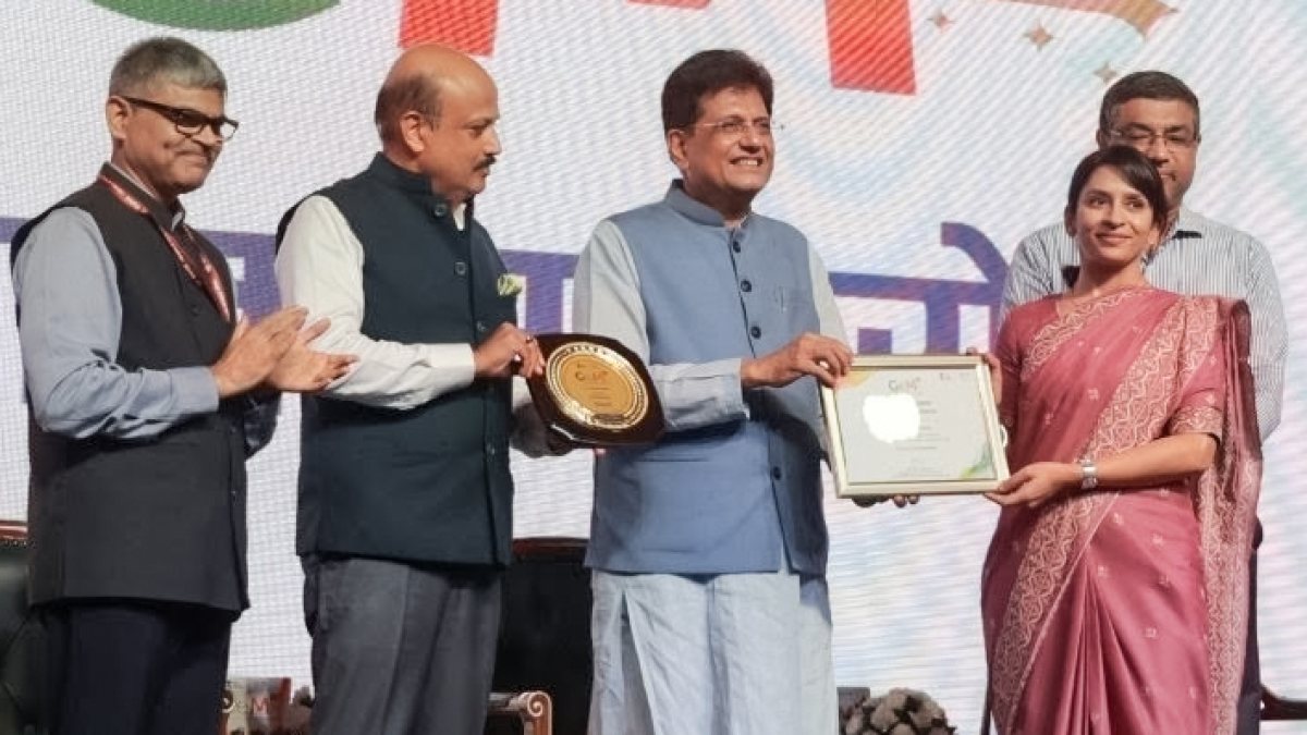 Piyush Goyal honours Maharashtra at GeM decennial awards