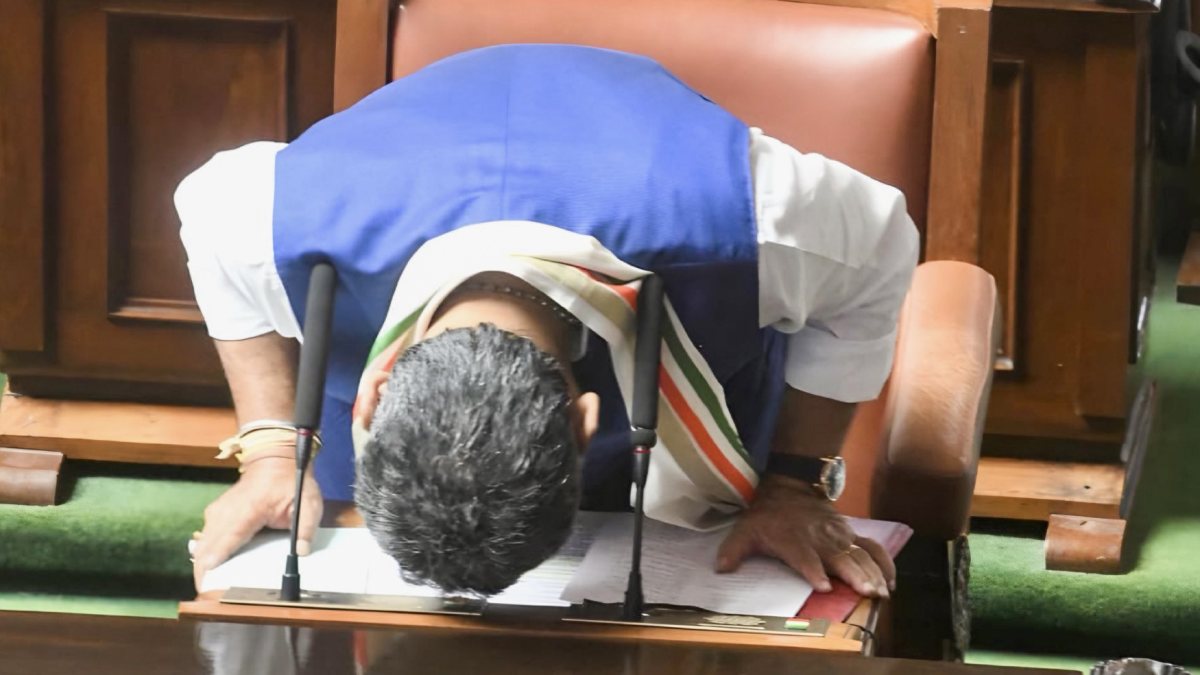 Karnataka CM Shivakumar bows at monsoon session opening