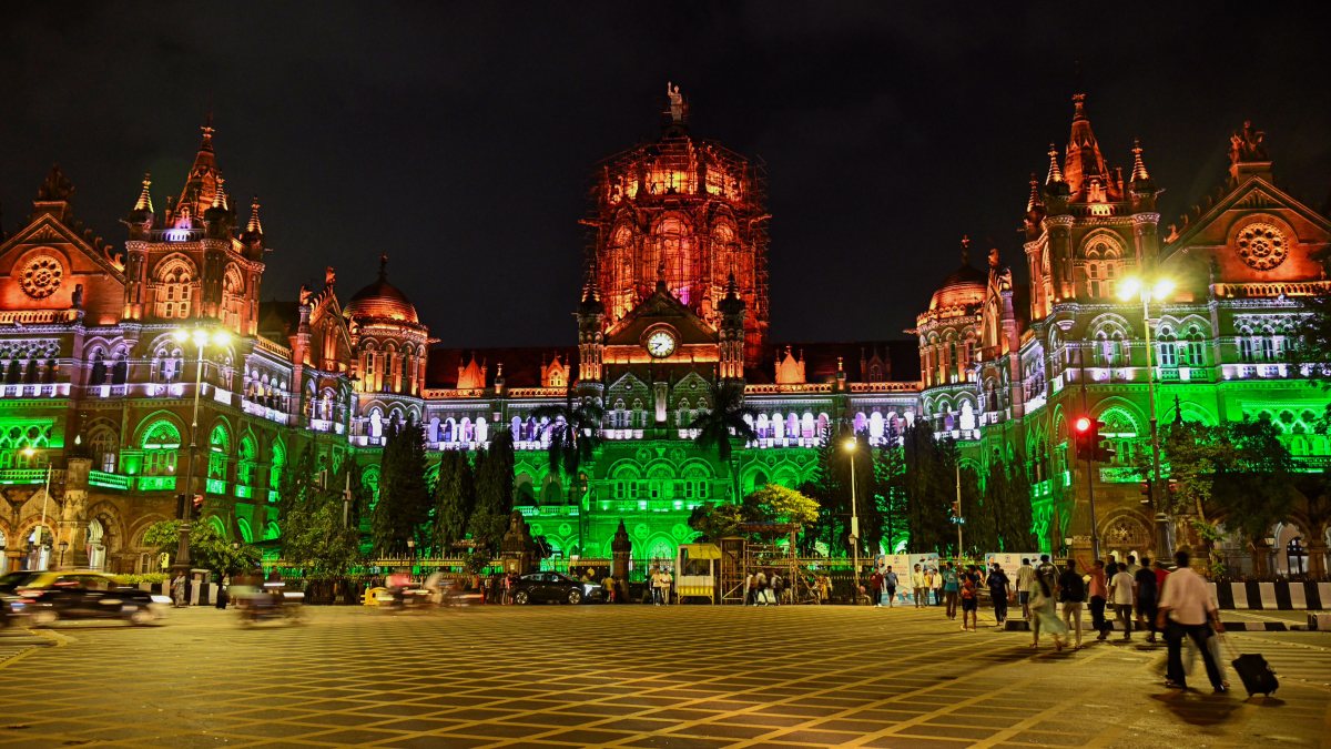 Tricolour illuminates CSMT ahead of Independence Day