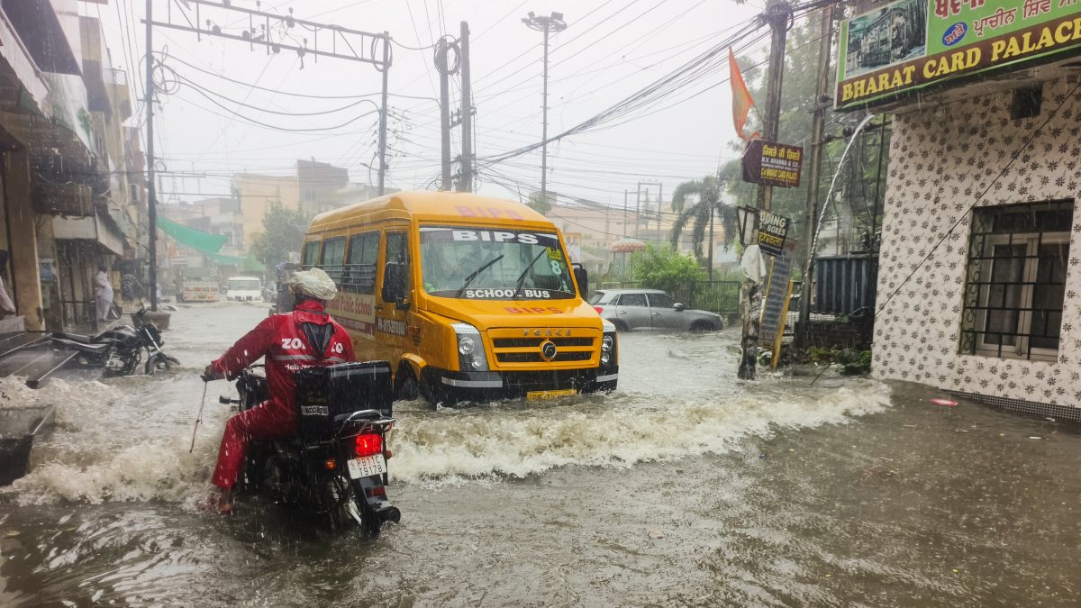 Heavy rains cause severe waterlogging on Patiala road