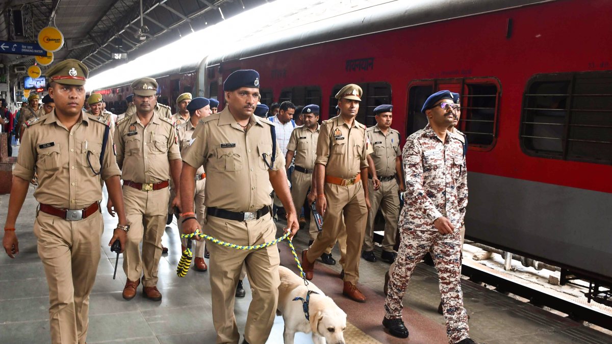 RPF conducts security drill at Prayagraj junction ahead of I-Day