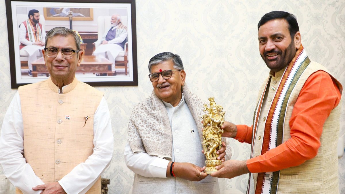 Haryana CM Nayab Saini meets governors in Chandigarh