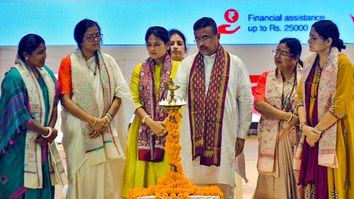 West Bengal CM lights lamp at Kanyaratna Diwas in Kolkata
