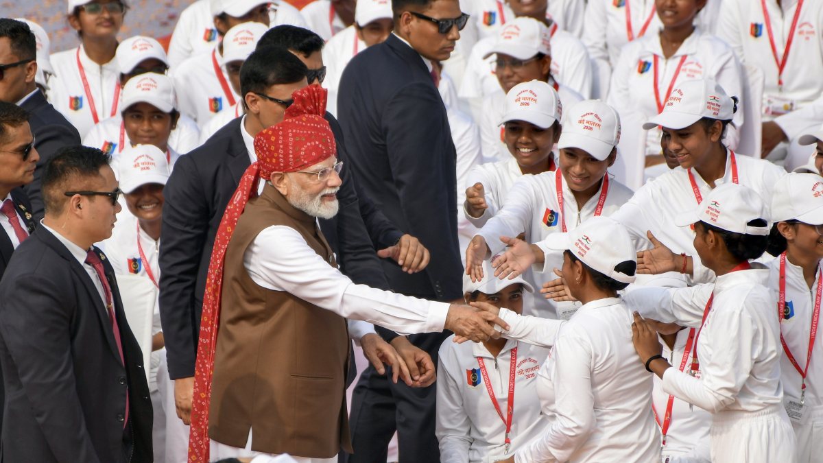 Modi greets NCC cadets at Red Fort on 80th Independence Day