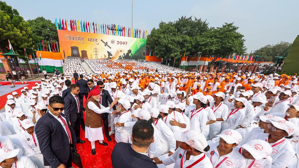 Modi greets NCC cadets at 80th Independence Day celebrations