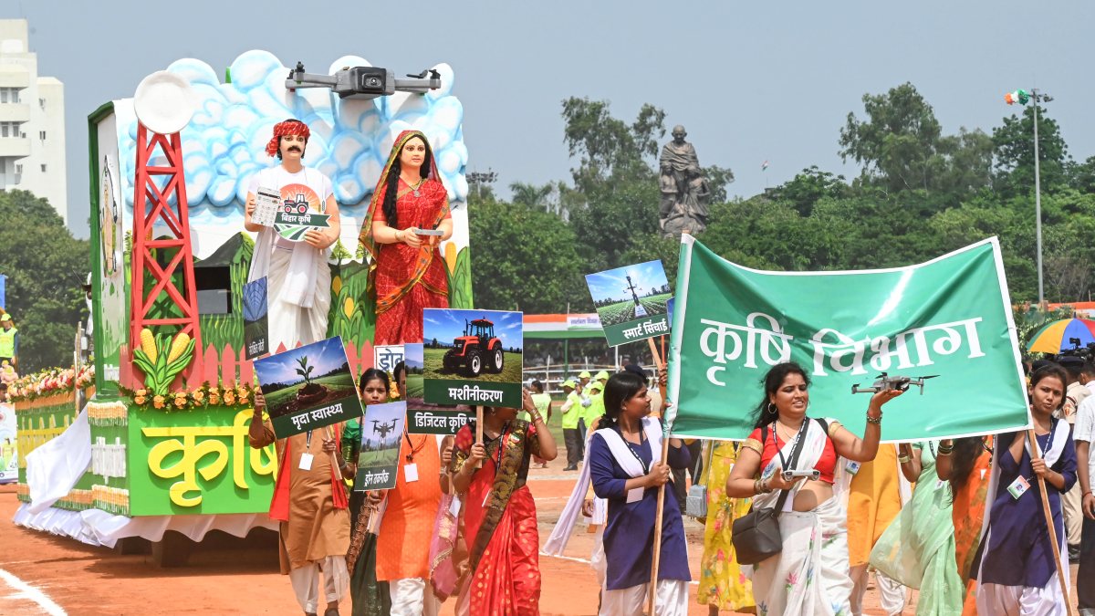 Bihar showcases schemes in Independence Day tableaux at Patna