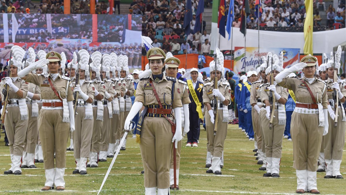 Kashmir parade marks 80th Independence Day in Srinagar