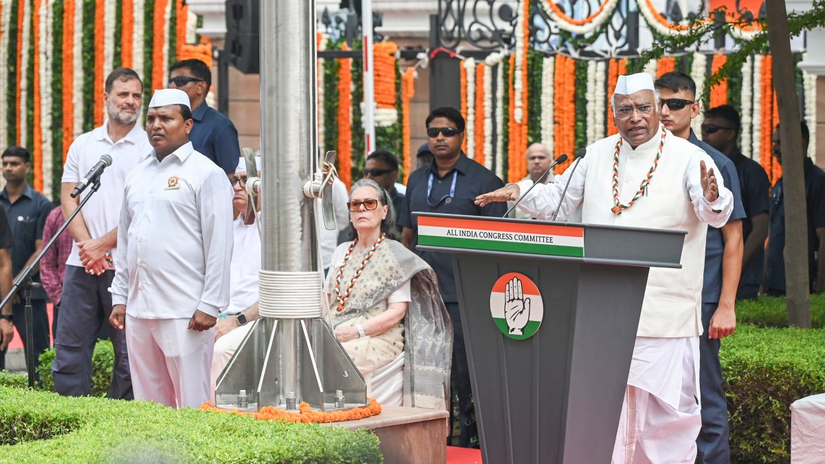 Kharge hoists flag at Congress HQ on 80th Independence Day