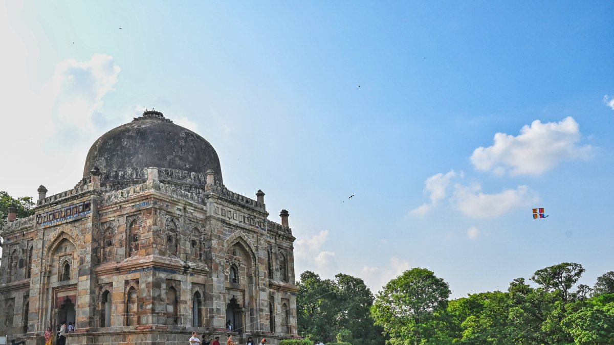 Kites fill Delhi sky as India marks 80th Independence Day