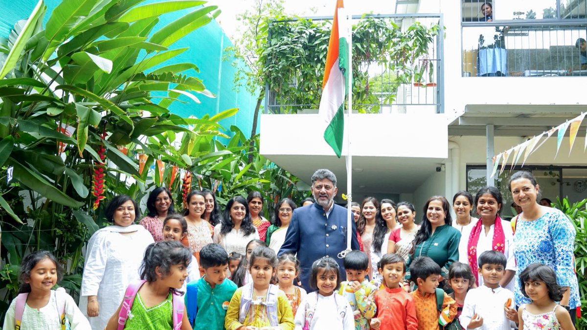 Karnataka CM Shivakumar joins children at Independence Day event in Bengaluru