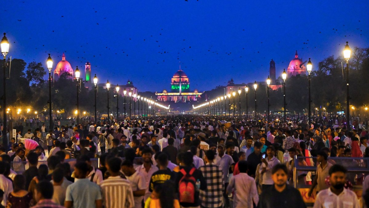 Kartavya Path glows in tricolour as crowds gather for 80th I-Day