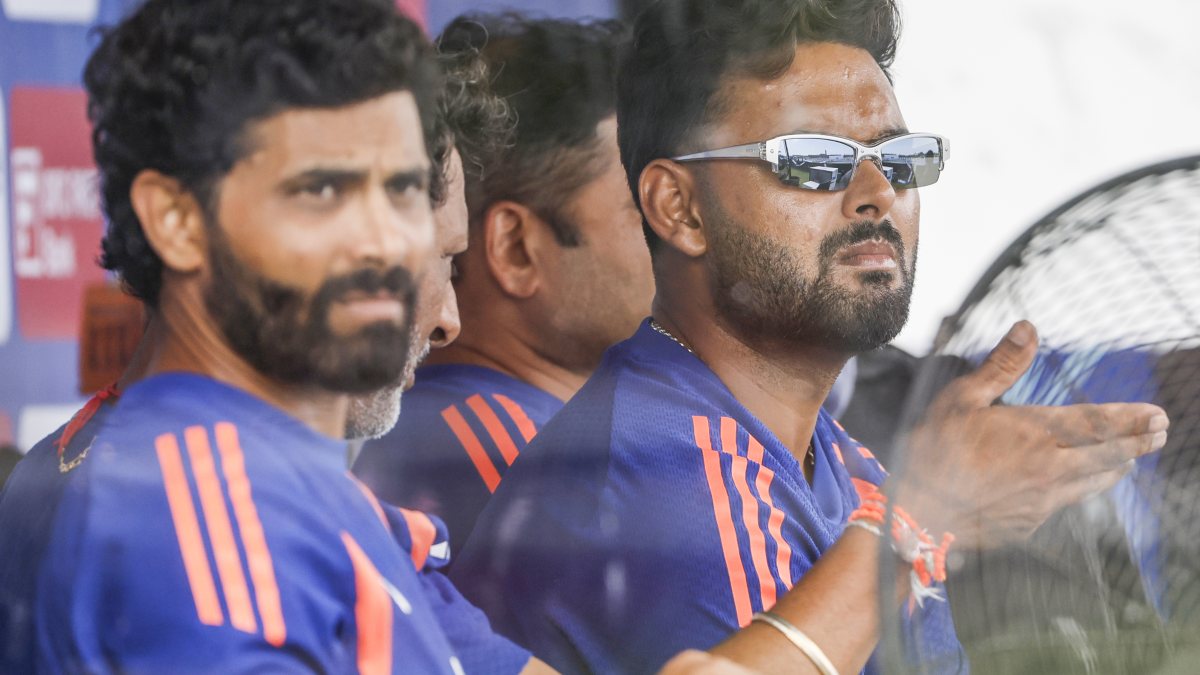 Rain delays start of Day 2 in Galle Test